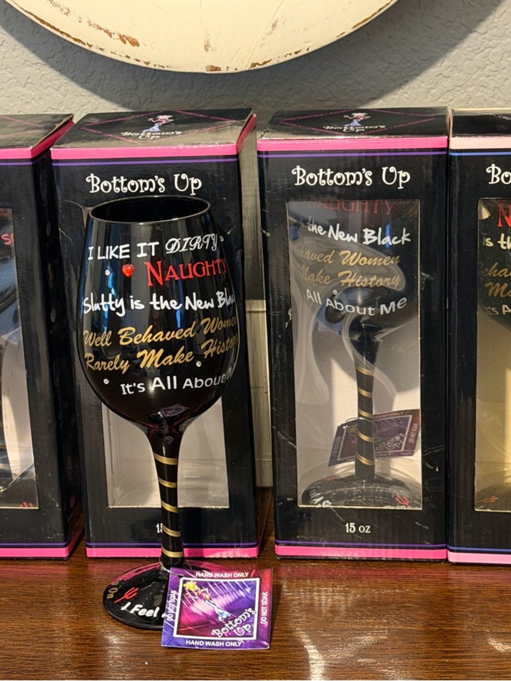 🫶🏼Bottom's Up 'I Like It Dirty' Black Wine Glass set of 4